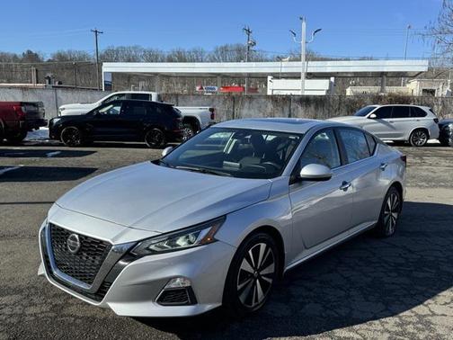 2022 Nissan Altima 2.5 SV