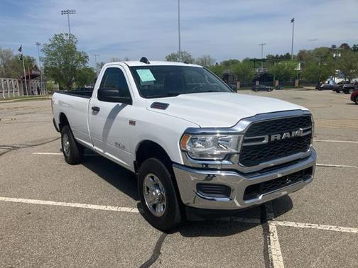 2020 RAM 2500 Tradesman Regular Cab 4X4 8' Box