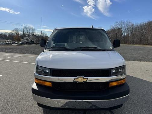 2023 Chevrolet Express 2500 RWD 2500 Regular Wheelbase WT