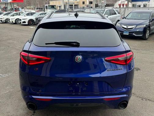 2020 Alfa Romeo Stelvio Sport