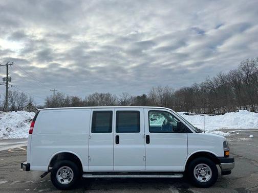 2024 Chevrolet Express 2500 RWD 2500 Regular Wheelbase WT