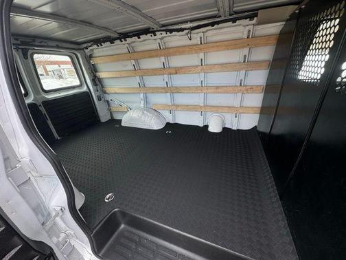 2024 Chevrolet Express 2500 RWD 2500 Regular Wheelbase WT