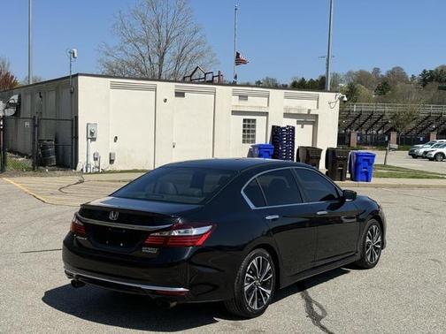 2017 Honda Accord Sport SE