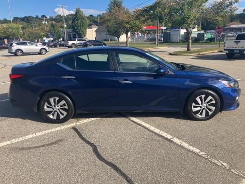2022 Nissan Altima S FWD
