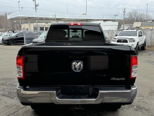 2020 RAM 2500 Tradesman Crew Cab 4X4 6'4' Box