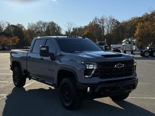 2025 Chevrolet Silverado 2500 4WD Crew Cab Standard Bed ZR2