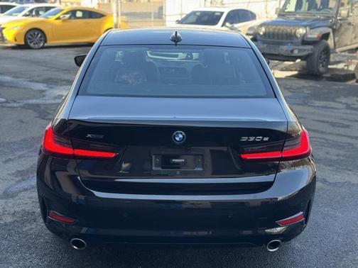 2022 BMW 330e Base