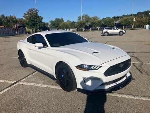 2020 Ford Mustang EcoBoost