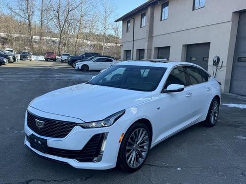 2022 Cadillac CT5 Premium Luxury