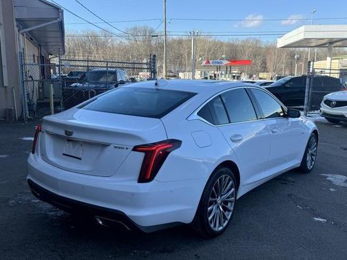 2022 Cadillac CT5 Premium Luxury