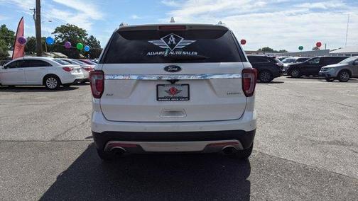 Photo 4 of 29 of 2016 Ford Explorer XLT