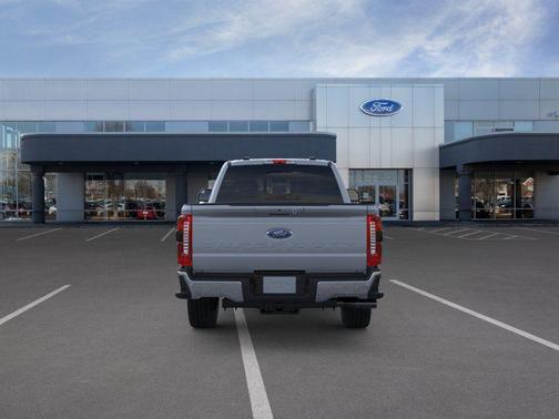 Glacier Gray Metallic TriCoat 2026 Ford F-350 Lariat