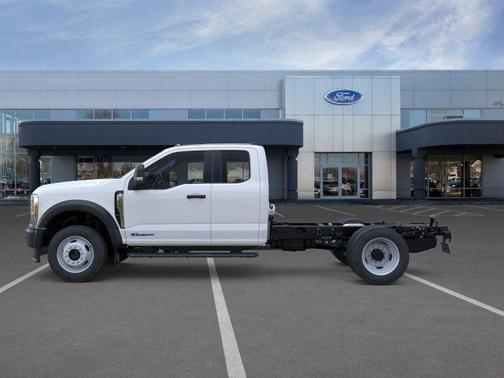 OXFORD WHITE 2026 Ford F-450 XL