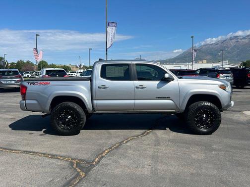 2017 Toyota Tacoma TRD Sport