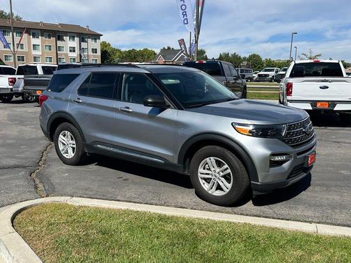 Silver Metallic 2024 Ford Explorer XLT