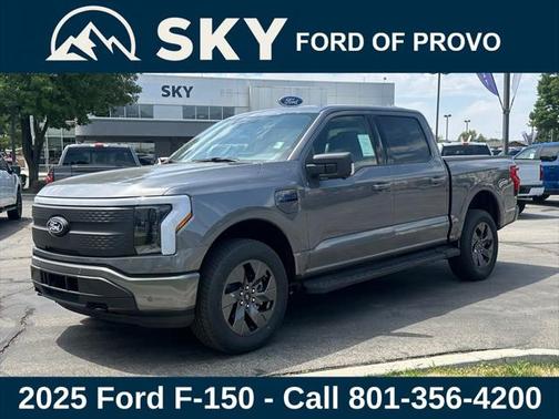 2025 Ford F-150 Lightning Flash