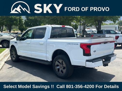 2025 Ford F-150 Lightning LARIAT