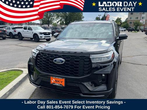 Black Metallic 2025 Ford Explorer ST-Line