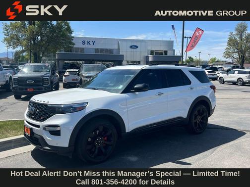 White Metallic 2023 Ford Explorer ST