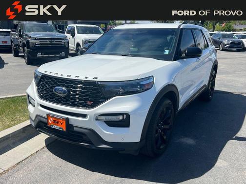 White Metallic 2023 Ford Explorer ST