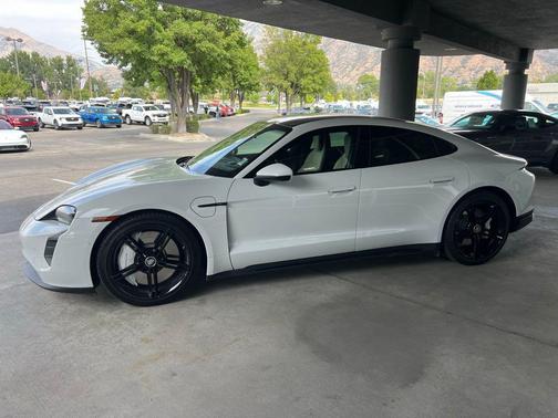 2020 Porsche Taycan 4S