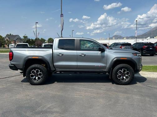 2023 GMC Canyon AT4X