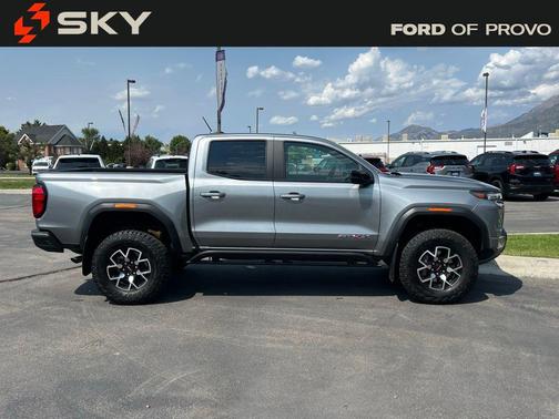 2023 GMC Canyon AT4X