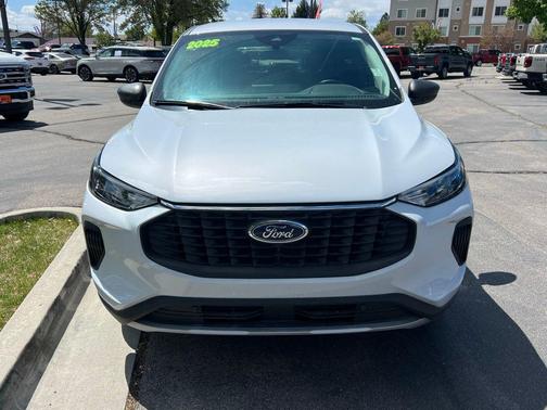 SPACE SILVER METALLIC 2025 Ford Escape Active