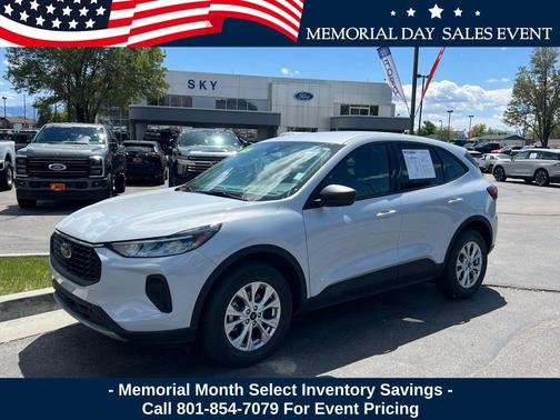 SPACE SILVER METALLIC 2025 Ford Escape Active
