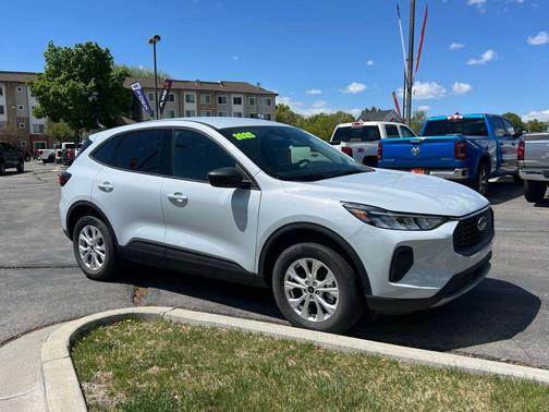SPACE SILVER METALLIC 2025 Ford Escape Active