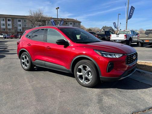 Rapid Red Metallic Tinted Clearcoat 2025 Ford Escape ST-Line