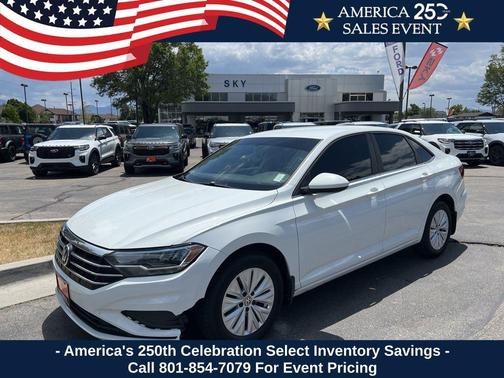 Pure White 2019 Volkswagen Jetta 1.4T S