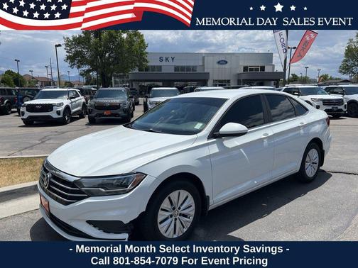 Pure White 2019 Volkswagen Jetta 1.4T S