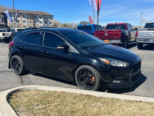 2018 Ford Focus ST 