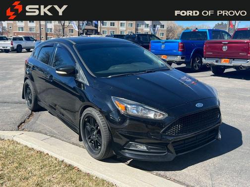 2018 Ford Focus ST 