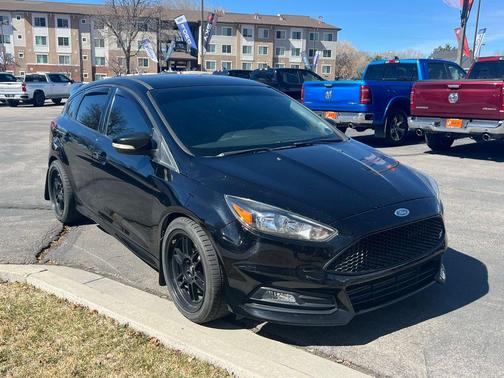2018 Ford Focus ST 