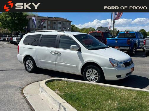 Clear White 2012 Kia Sedona LX