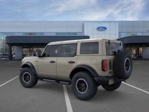 DESERT SAND 2026 Ford Bronco Badlands