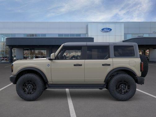 DESERT SAND 2026 Ford Bronco Outer Banks