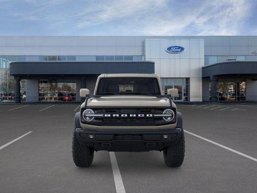 DESERT SAND 2026 Ford Bronco Outer Banks
