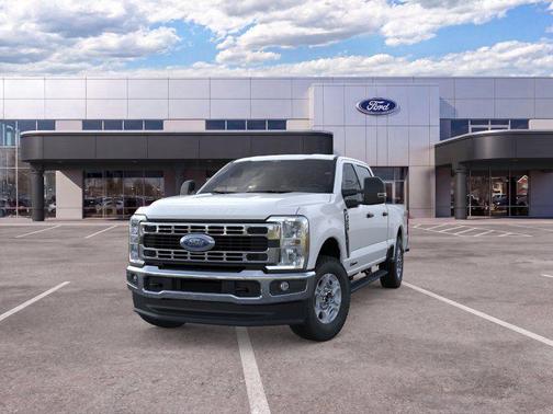 Oxford White 2026 Ford F-250 XLT