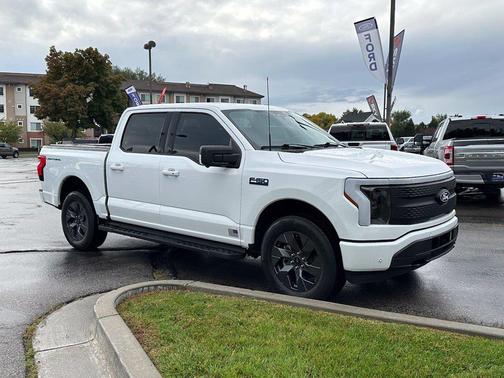 Oxford White 2024 Ford F-150 Lightning Flash