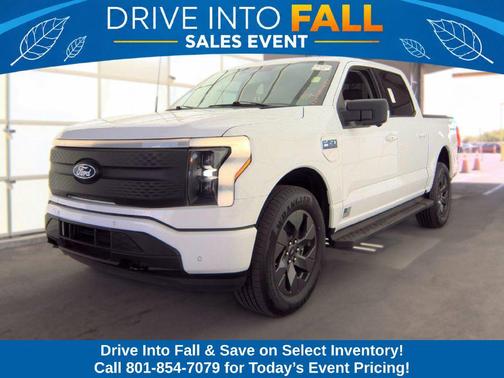 Oxford White 2024 Ford F-150 Lightning Flash