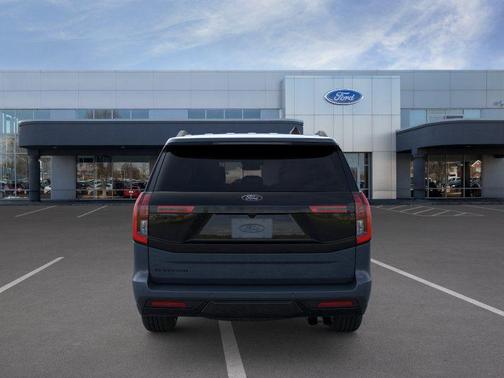 Blue Metallic 2026 Ford Expedition Platinum