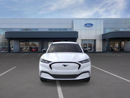 Star White Metallic Tri-Coat 2026 Ford Mustang Mach-E Premium