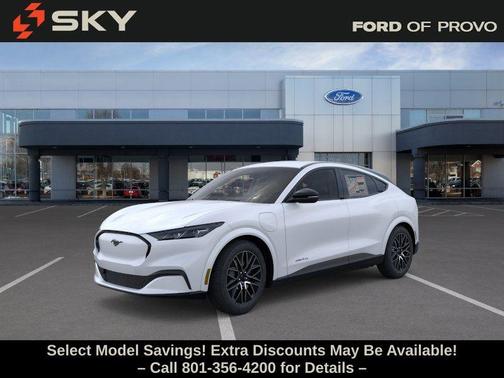 Star White Metallic Tri-Coat 2026 Ford Mustang Mach-E Premium