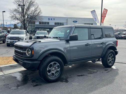 Gray Metallic 2025 Ford Bronco Big Bend
