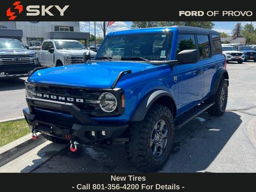 Blue Metallic 2021 Ford Bronco Big Bend
