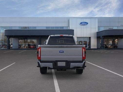 AVALANCHE 2026 Ford F-350 Lariat