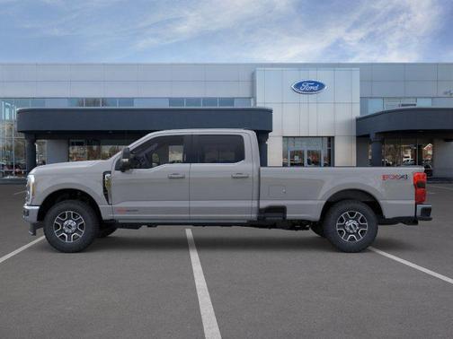 AVALANCHE 2026 Ford F-350 Lariat
